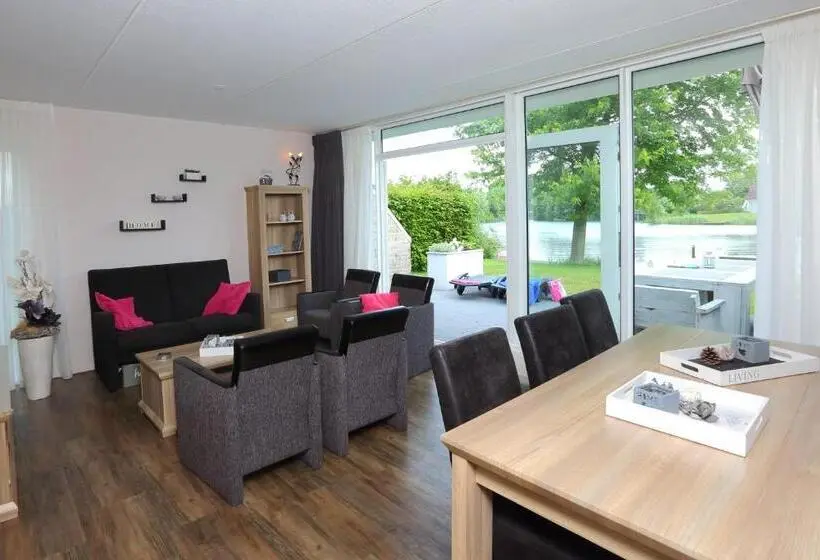 スタンダードバンガロー, Summio Vakantiepark Emslandermeer