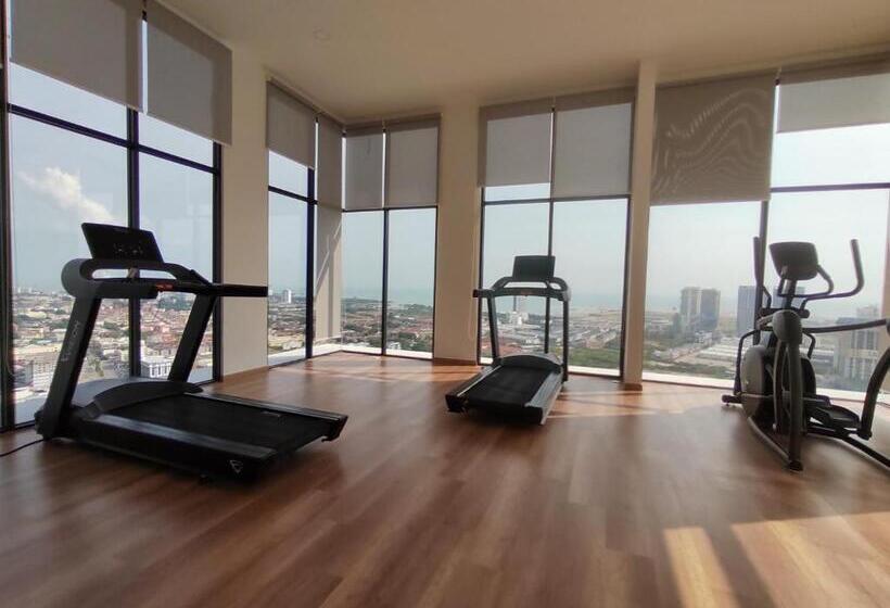 1 Bedroom Apartment with Balcony, Mykeythe Quartz A 06 03a Melaka City