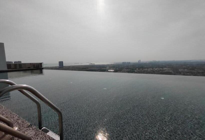 1 Bedroom Apartment with Balcony, Mykeythe Quartz A 06 03a Melaka City