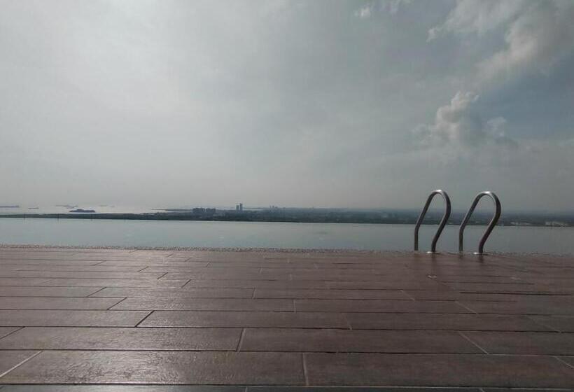 1 Bedroom Apartment with Balcony, Mykeythe Quartz A 06 03a Melaka City