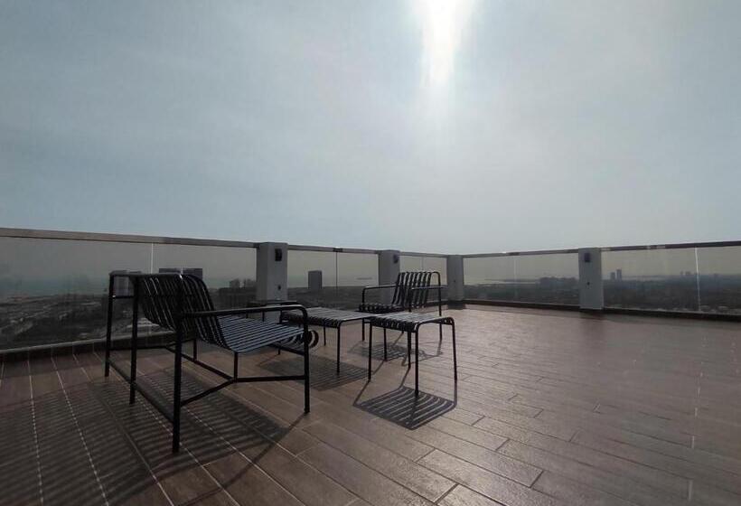 1 Bedroom Apartment with Balcony, Mykeythe Quartz A 06 03a Melaka City