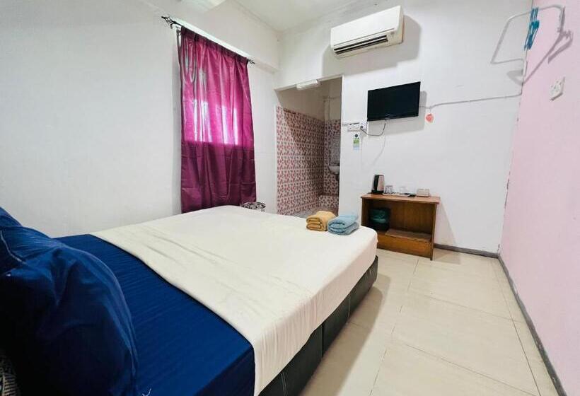 חדר דחוקס עם מיטת קינג, Mj Inn