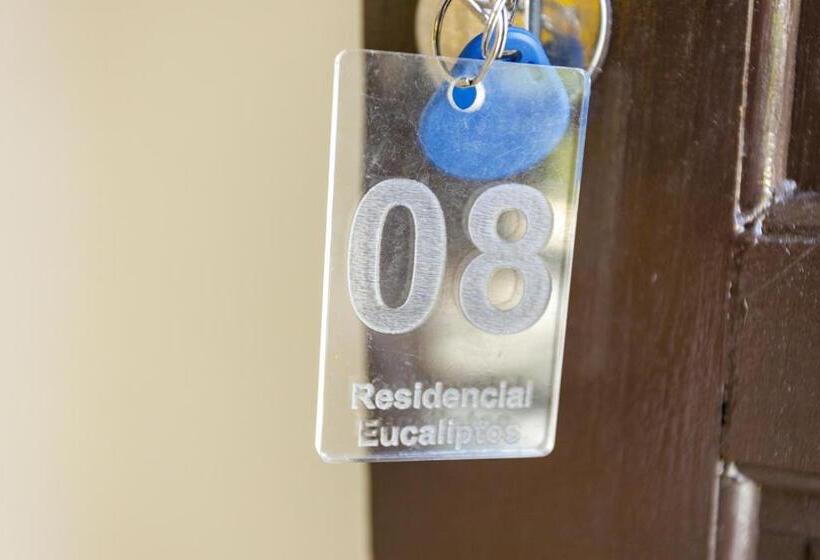 Люкс, Residencial Eucaliptos