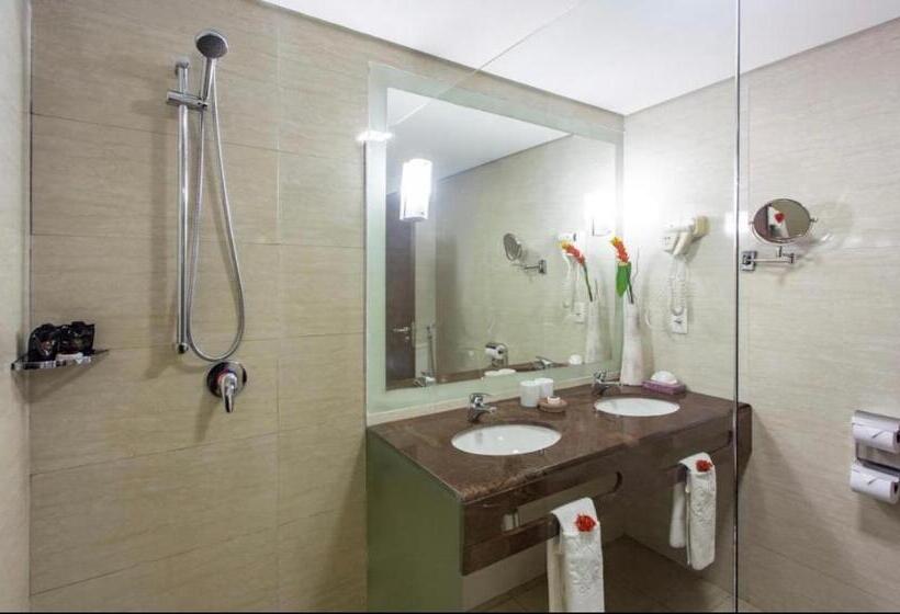 디럭스 4인 룸, Dom Pedro Laguna Beach Resort & Golf