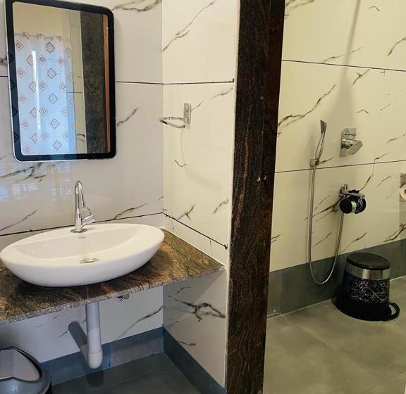 豪华房间, Dandeli Kingfisher Lake View Resort