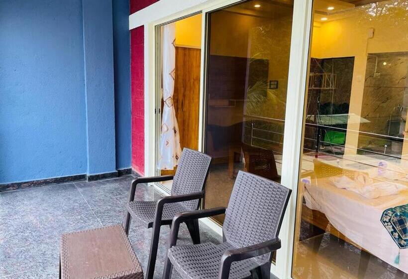 家庭间, Dandeli Kingfisher Lake View Resort