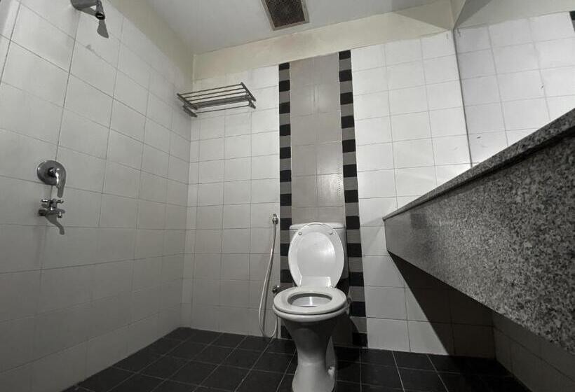 غرفة قياسية, Grand