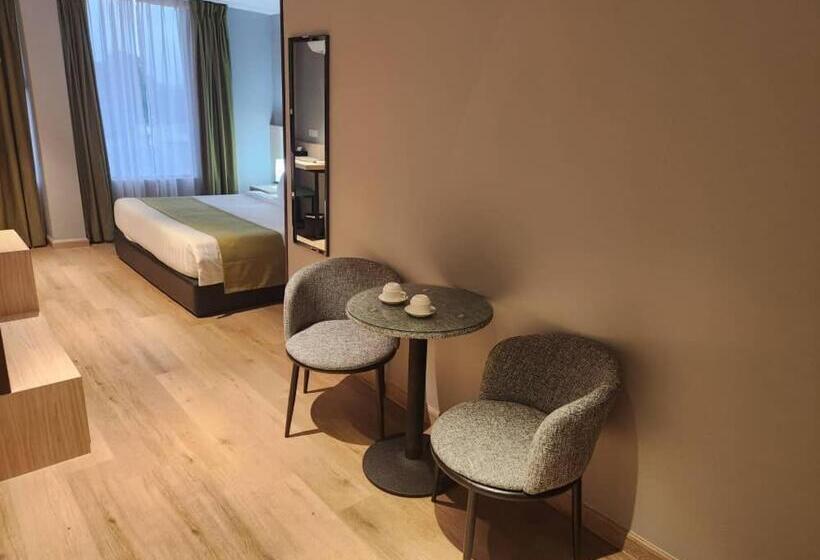 غرفة ديلوكس سرير كينج, Marudu Inn