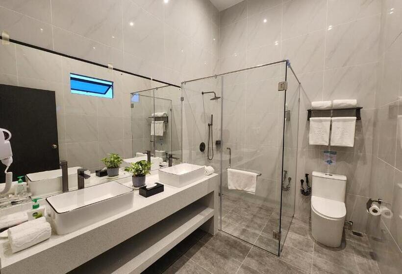 جناح, Marudu Inn