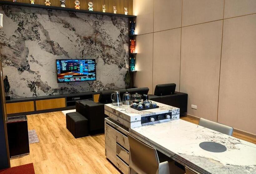 جناح, Marudu Inn