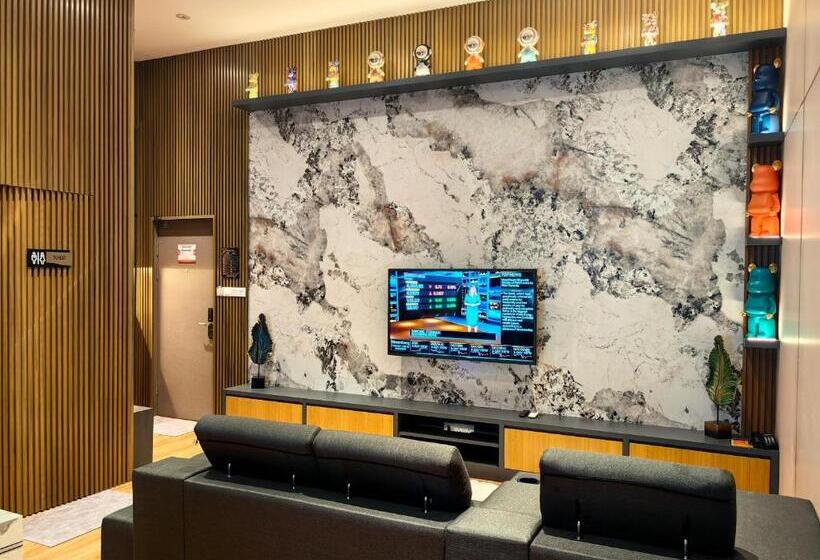 جناح, Marudu Inn