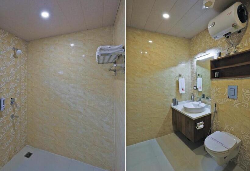 Habitació Deluxe, Park Tree Igi Airport By Unit Of Prithvi Palace