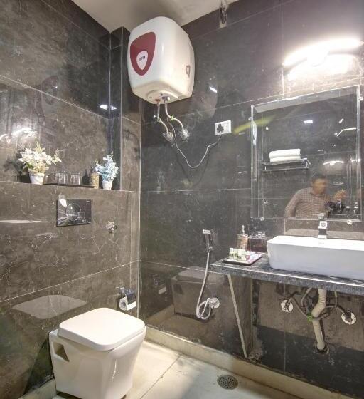 Suite Familiar, Park Tree Igi Airport By Unit Of Prithvi Palace