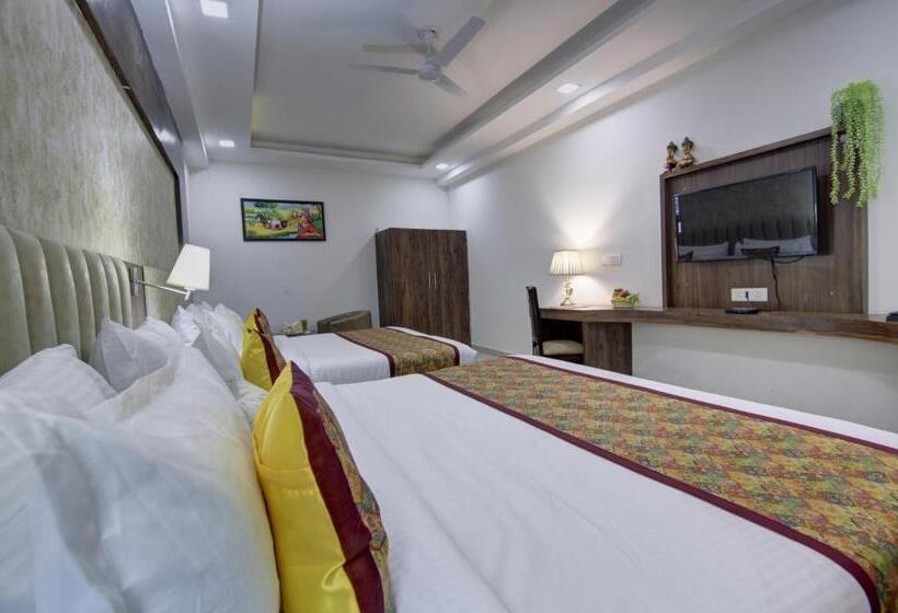 Suite Familiar, Park Tree Igi Airport By Unit Of Prithvi Palace
