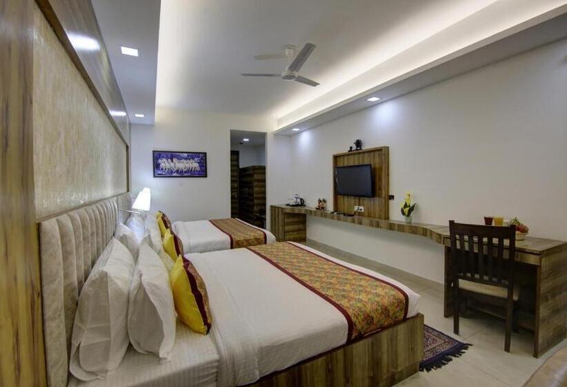 Suite Familiar, Park Tree Igi Airport By Unit Of Prithvi Palace