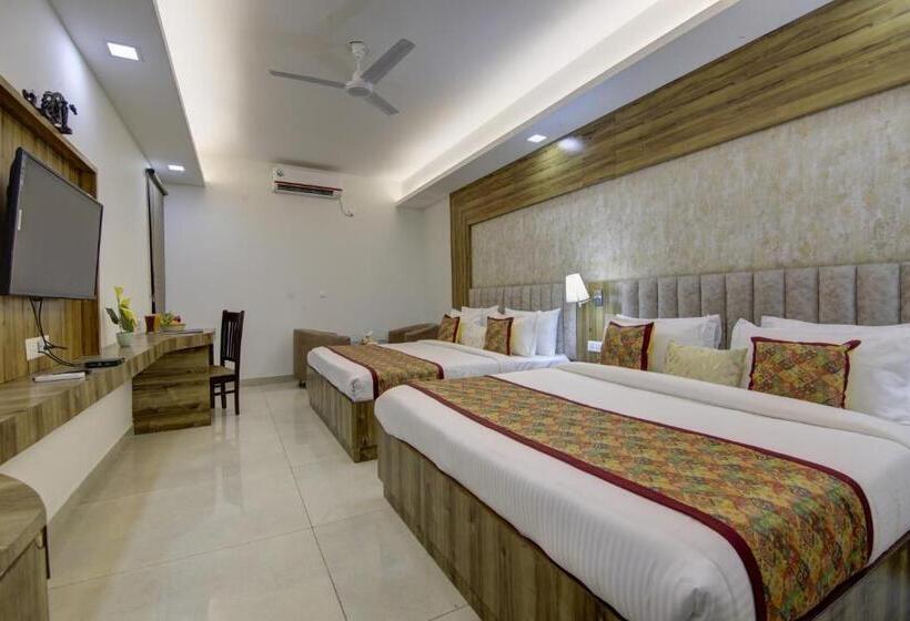 Suite Familiar, Park Tree Igi Airport By Unit Of Prithvi Palace