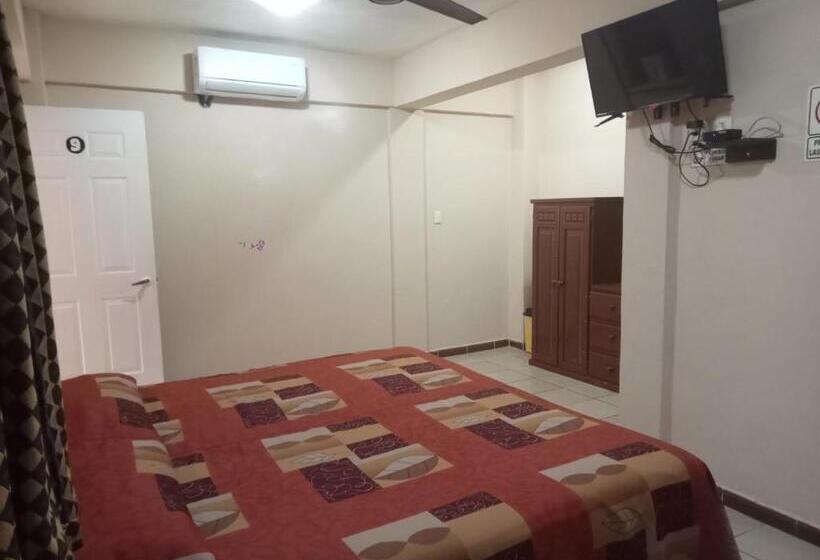 이코노미 룸, Y Balneario Playa San Pablo