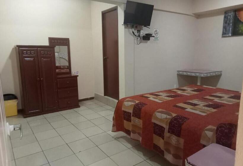 이코노미 룸, Y Balneario Playa San Pablo