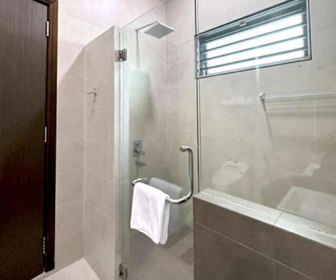 Номер Стандарт, Teluk Cempedak Seventh Haven