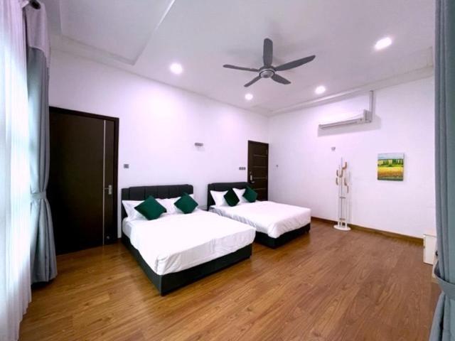 Номер Стандарт, Teluk Cempedak Seventh Haven