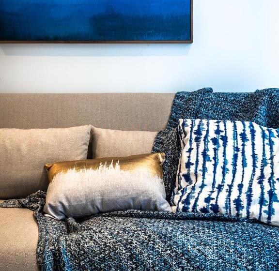 آپارتمان 3 خوابه, H20 Residence Ara Damansara By Airhost