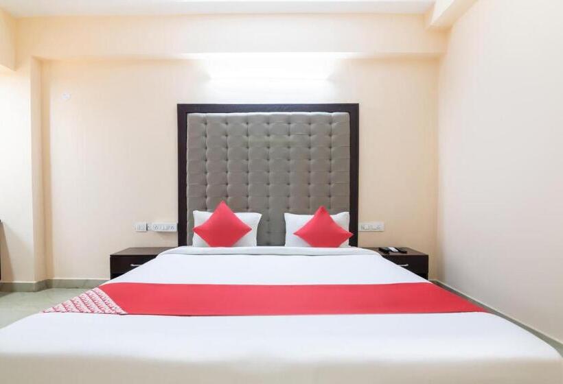 三人经典房间, Fabhotel Leo Grand