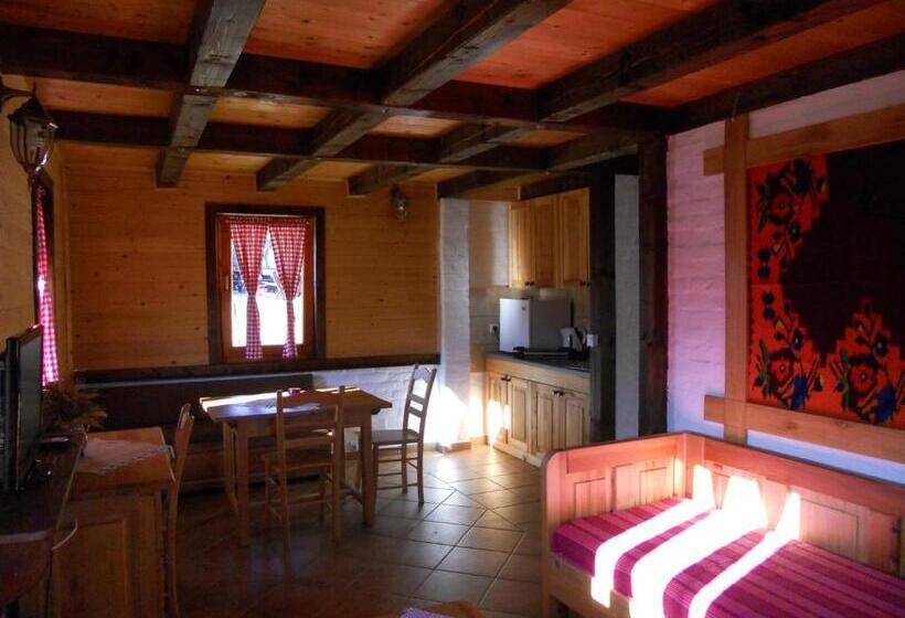 بنگله خانوادگی, Eko Selo Kostunici