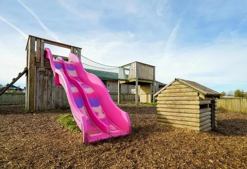Superior-mökki 1 Makuuhuone, Dog Friendly Stagecoach Glamping Pod With Hot Tub