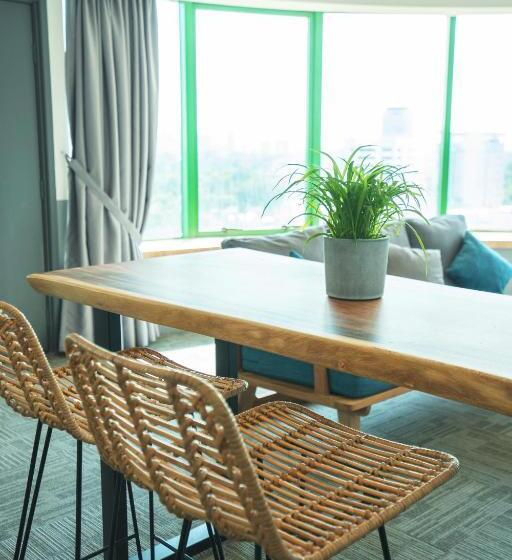 סוויטה אקזקיוטיב, Z