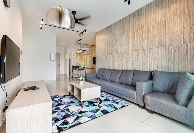 带3个卧室的公寓, Seasons Luxury Apartment By Jk Home