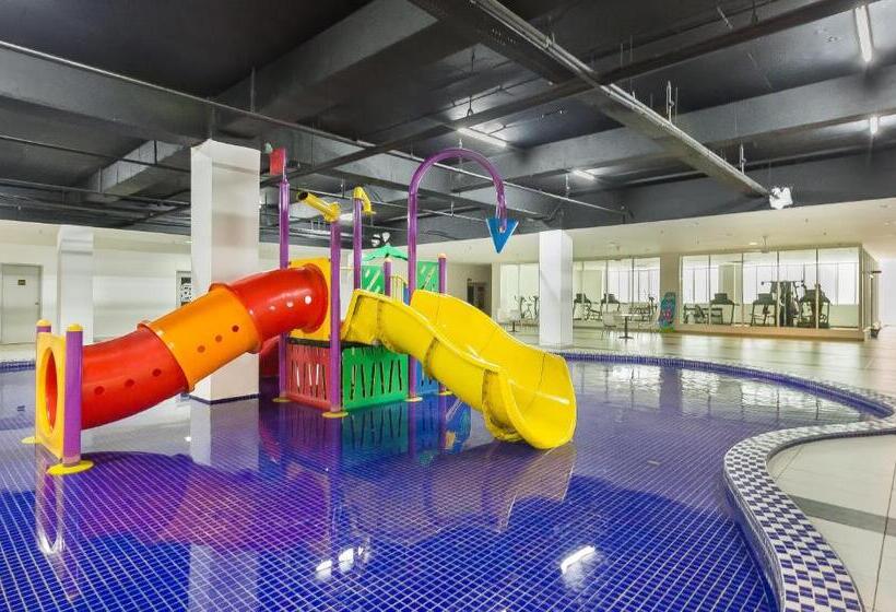 带3个卧室的公寓, Seasons Luxury Apartment By Jk Home