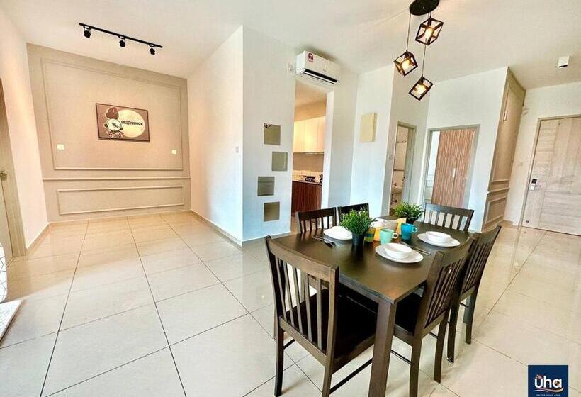 带2个卧室的公寓, Seasons Luxury Apartment By Jk Home