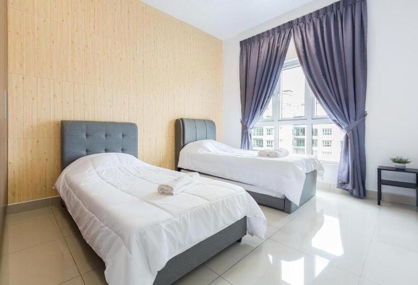 带3个卧室的公寓, Seasons Luxury Apartment By Jk Home