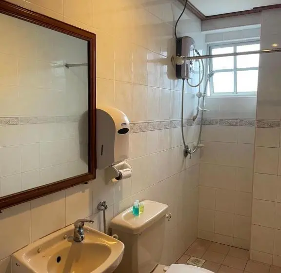 سوئیت پرزیدنت, Star Regency Hotel & Apartments