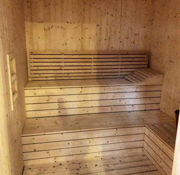 דירת חדר בקומת קרקע, Timur Bay Groundfloor Pool & Seaview