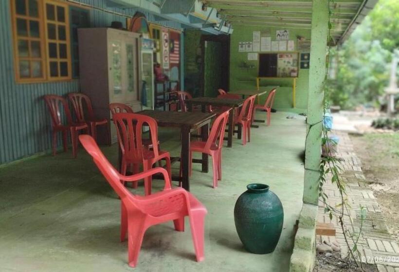 חדר סטנדרט נוף לגינה, Fatehah Inn