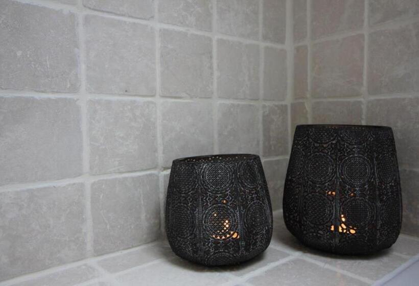 Номер Стандарт, Pitchounette