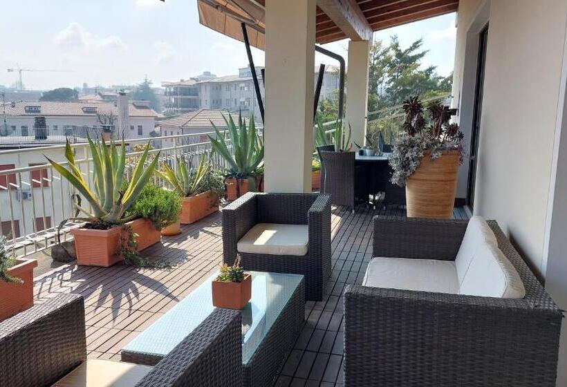 1 Bedroom Apartment Lake View, Villa Paola