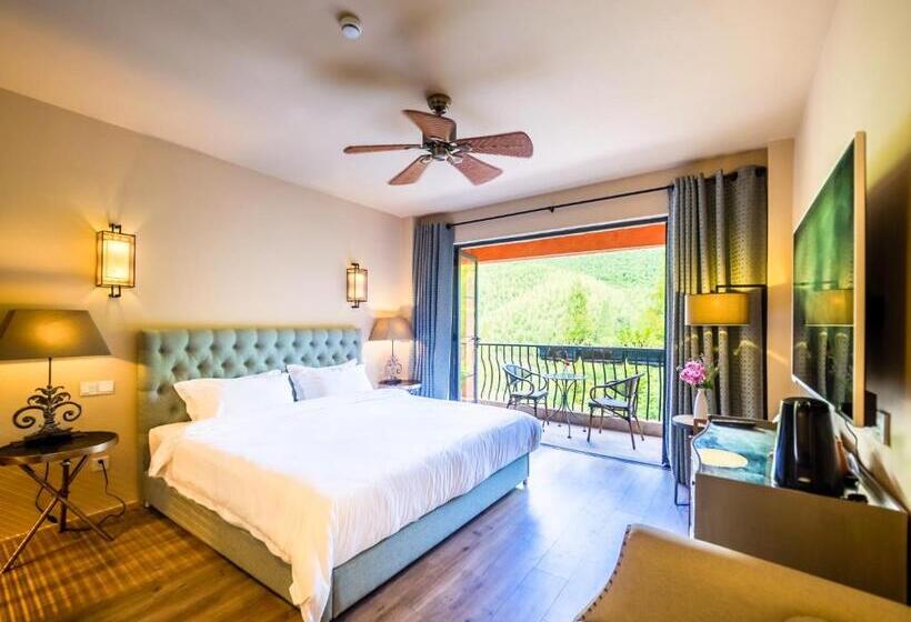 带山景的高级间, Arcadia Resorts