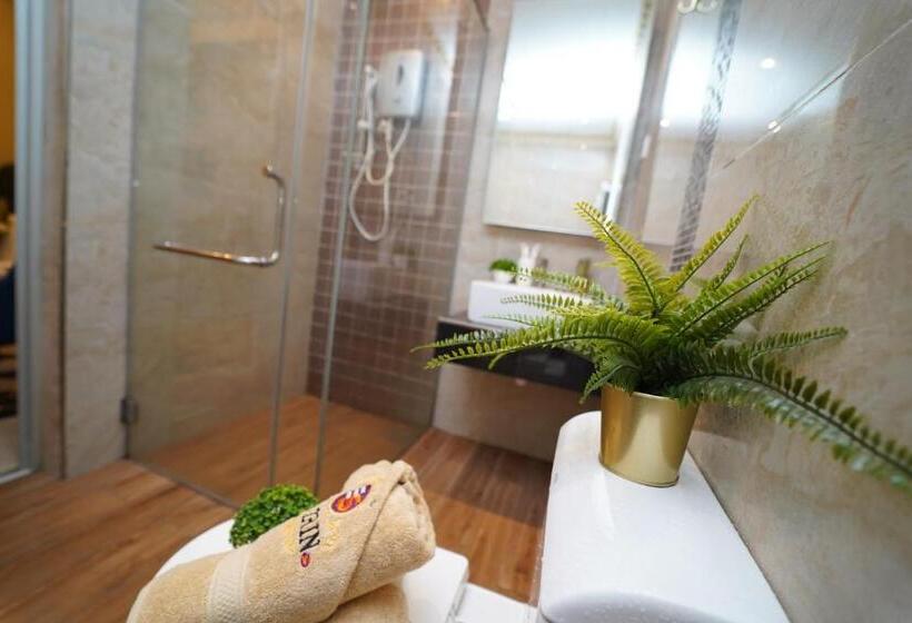 Quarto Deluxe, Ghazrin S Classic