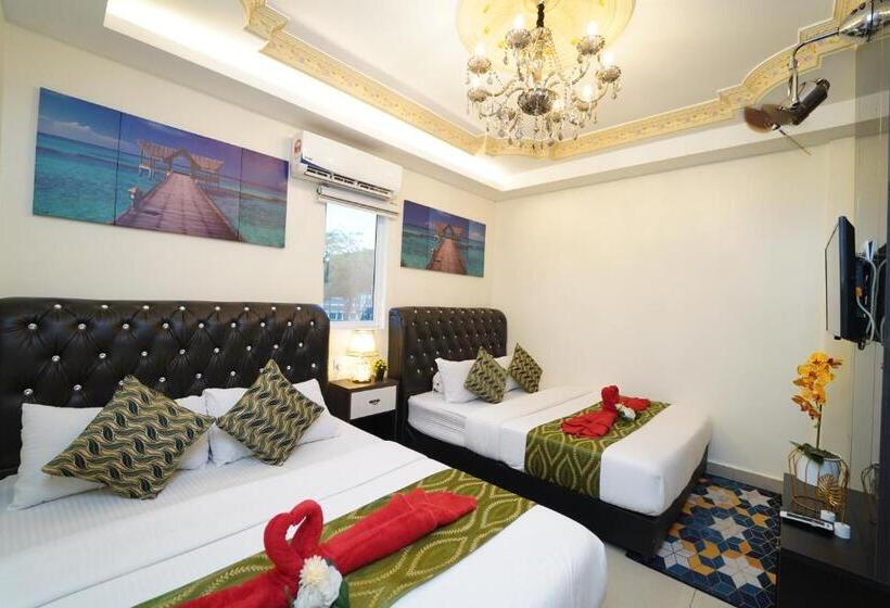 Quarto Familiar Deluxe, Ghazrin S Classic