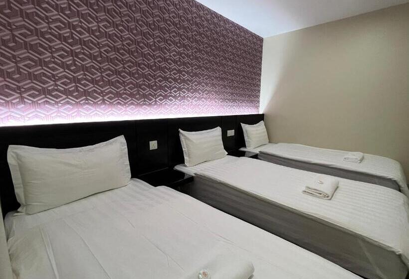 コンフォートトリプルルーム, Pekan Auto City Budget