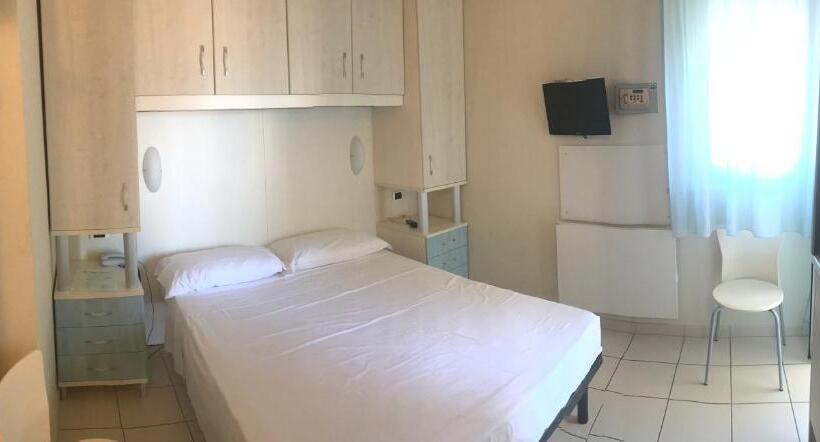 חדר בסיסי, Residence Hr Civi