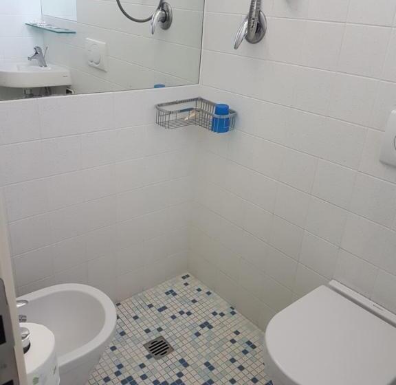 חדר בסיסי, Residence Hr Civi