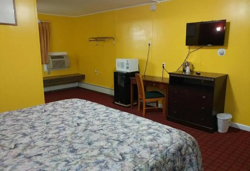 キングサイズベッドのスタンダードルーム, Maine Motel