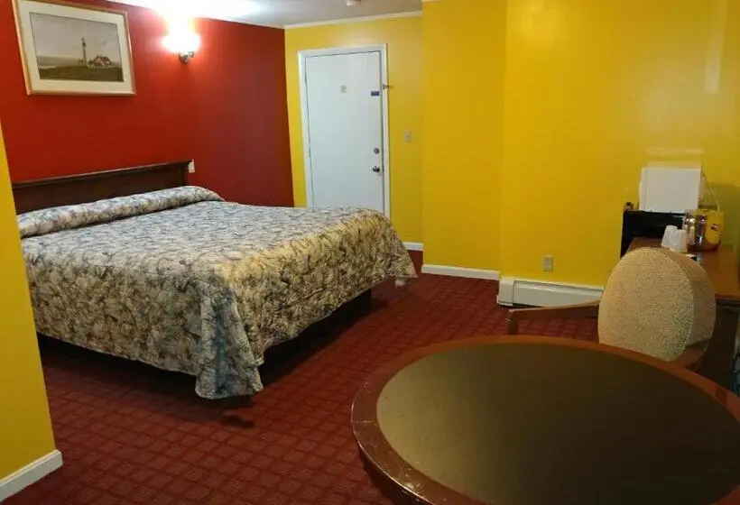 キングサイズベッドのスタンダードルーム, Maine Motel