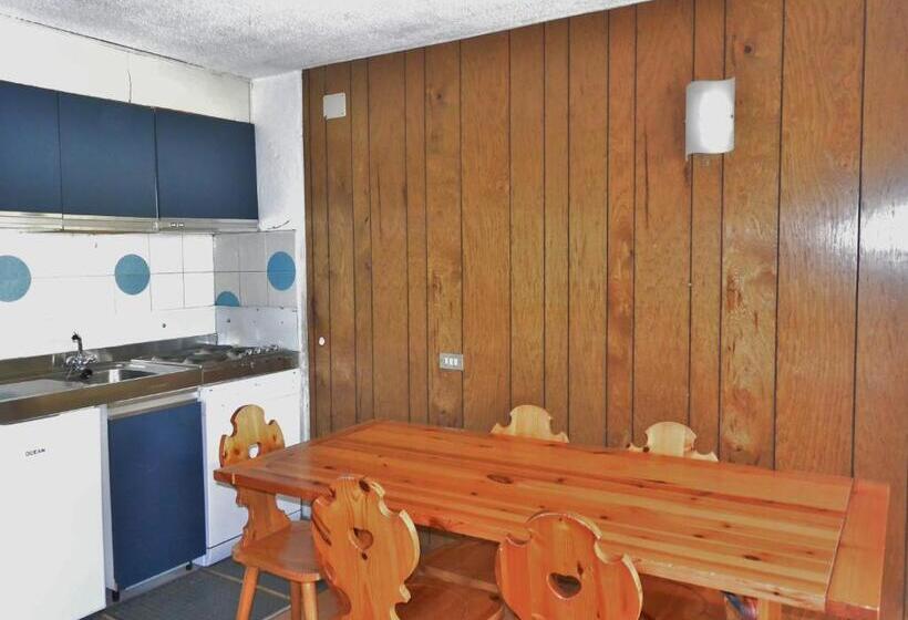 استودیوی استاندارد, Maison De Vacances Rododendro