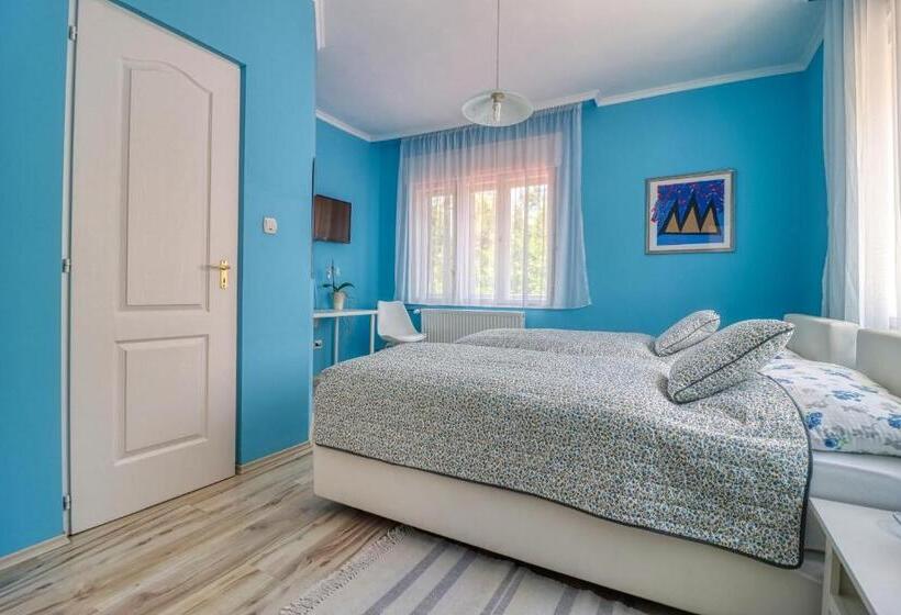 Номер Стандарт, Vincze Villa Vendégház