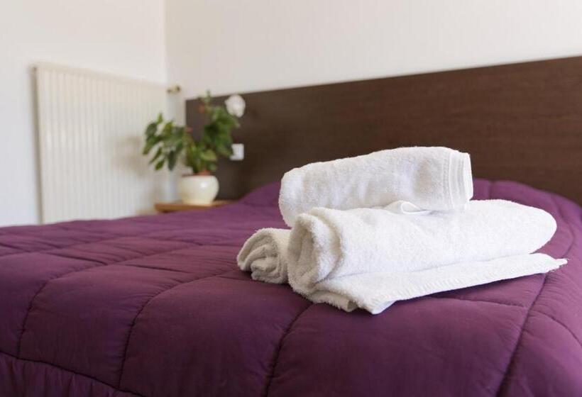 חדר סטנדרט לשלושה, Domaine Du Roc Nantais