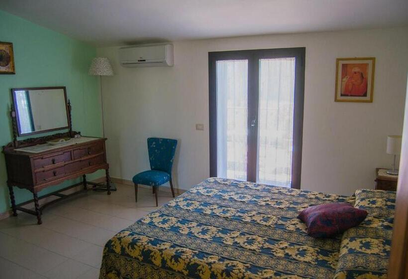 Номер Стандарт, B&b Cactus